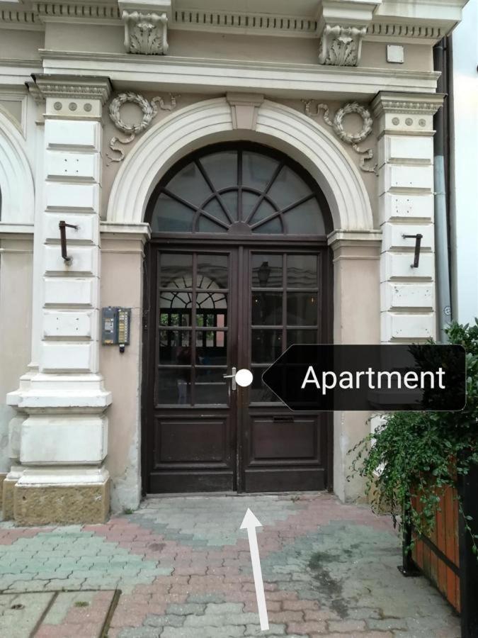 Pécs sétaló utcájában 6 személyes 3 szobás lakás Exterior foto