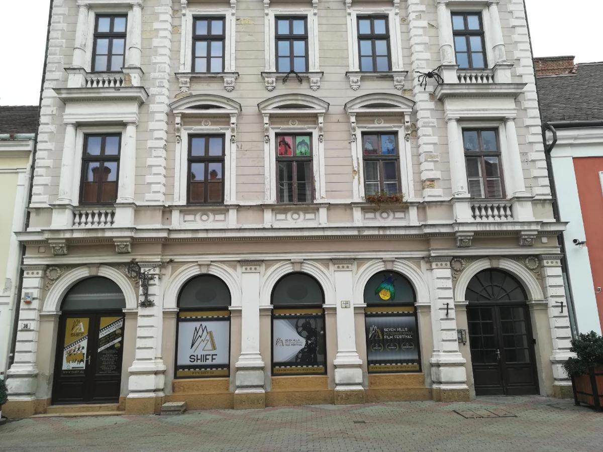 Pécs sétaló utcájában 6 személyes 3 szobás lakás Exterior foto
